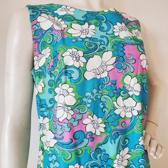 Vintage 60s Hawaiian Dress - Picture 4 of 9
